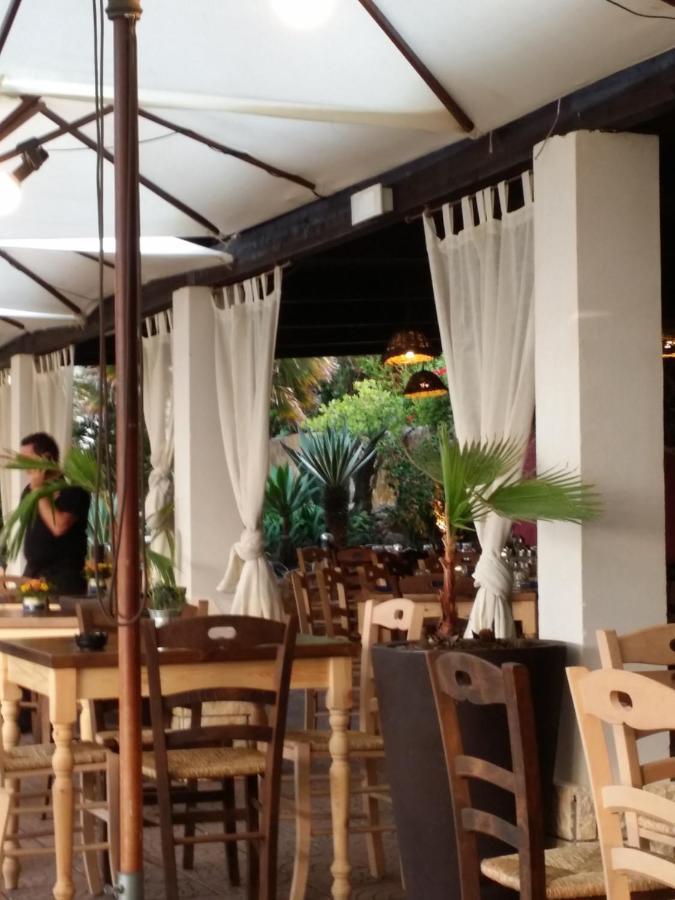 פרוסידה B&B Villa Rosalia מראה חיצוני תמונה