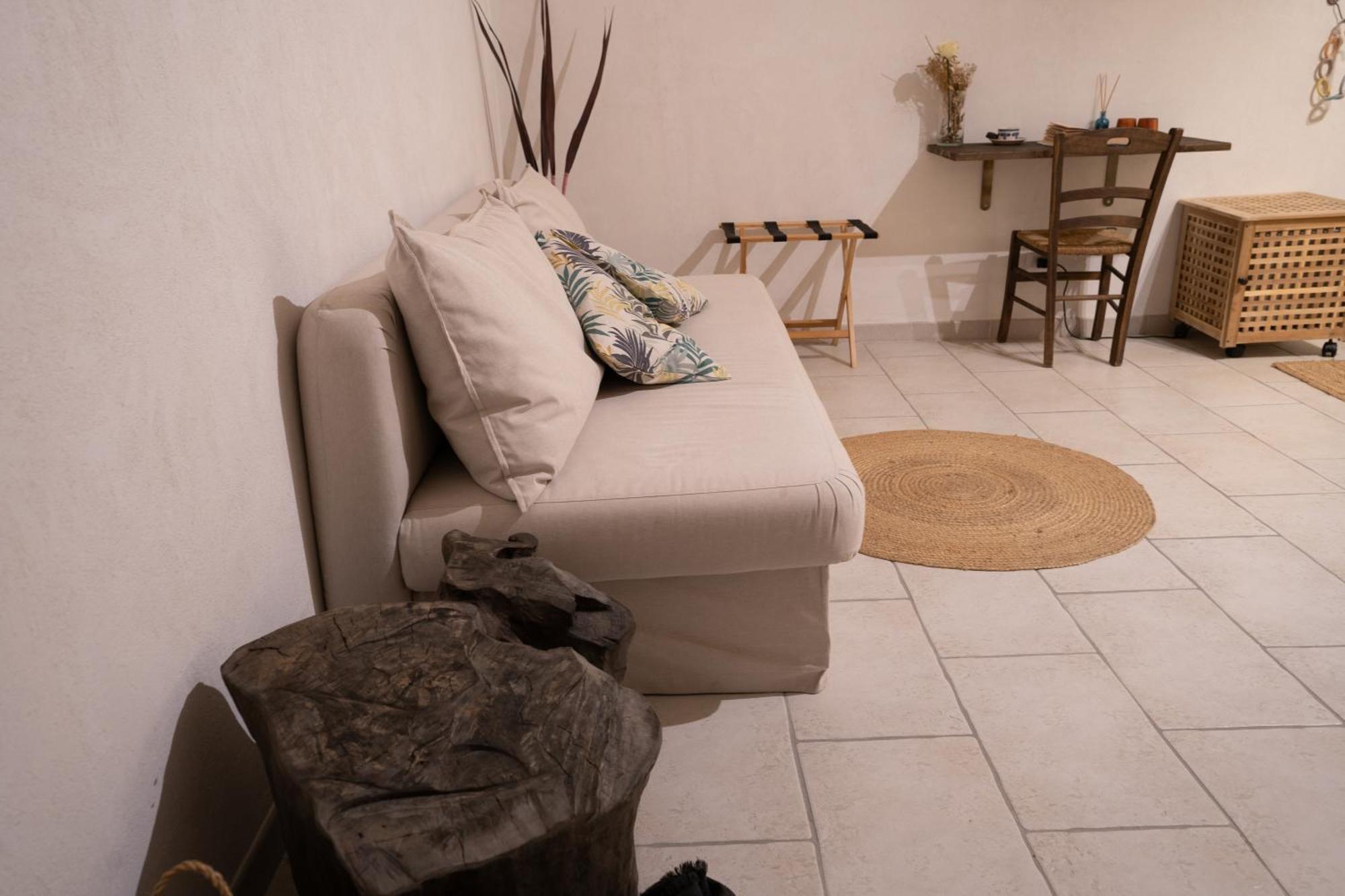 פרוסידה B&B Villa Rosalia חדר תמונה