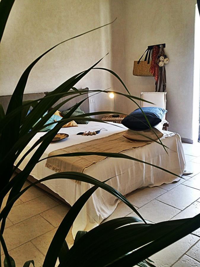 פרוסידה B&B Villa Rosalia מראה חיצוני תמונה