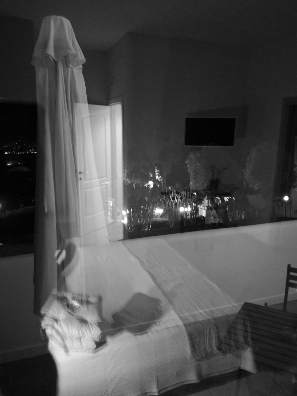פרוסידה B&B Villa Rosalia מראה חיצוני תמונה